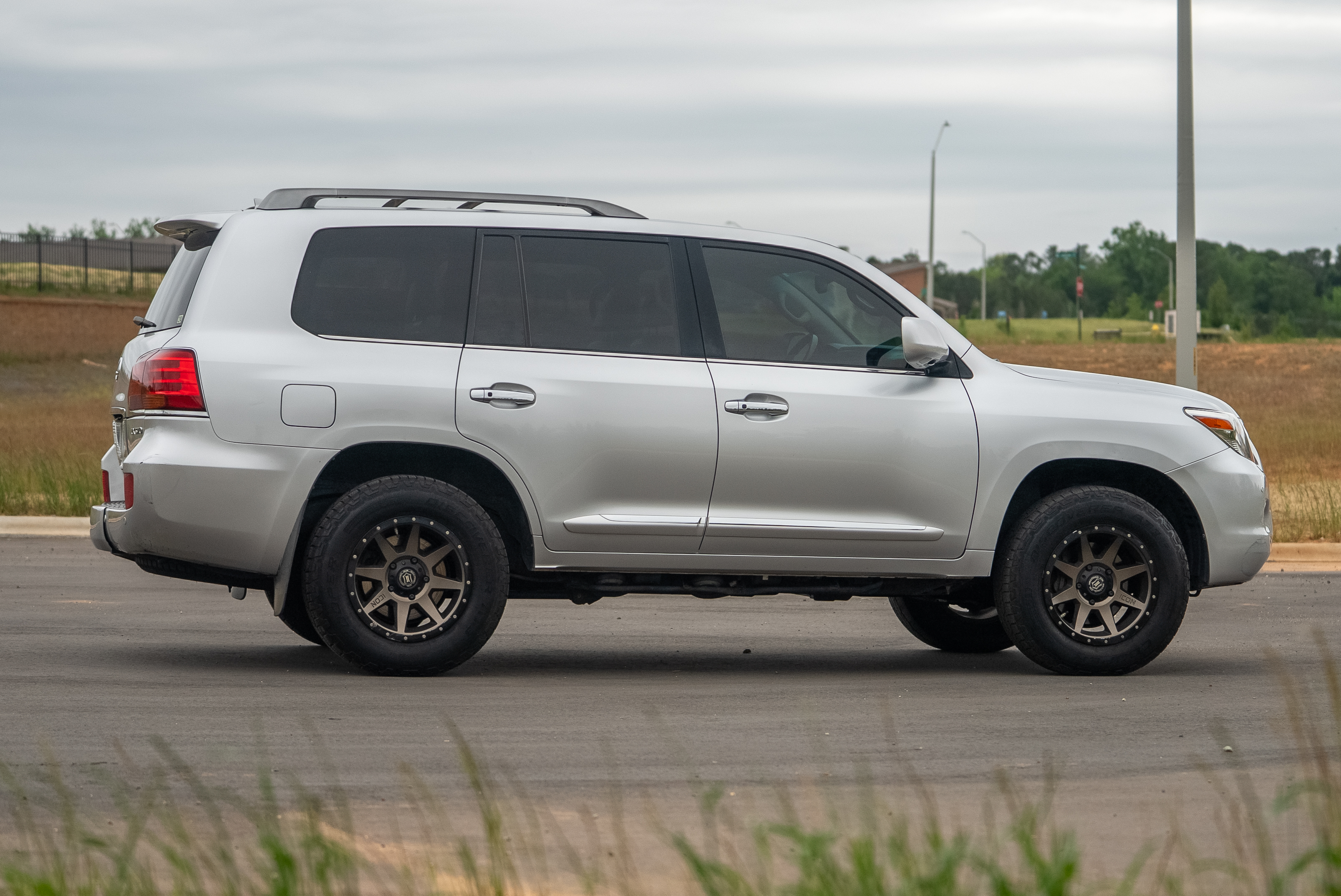 2011 Lexus LX570