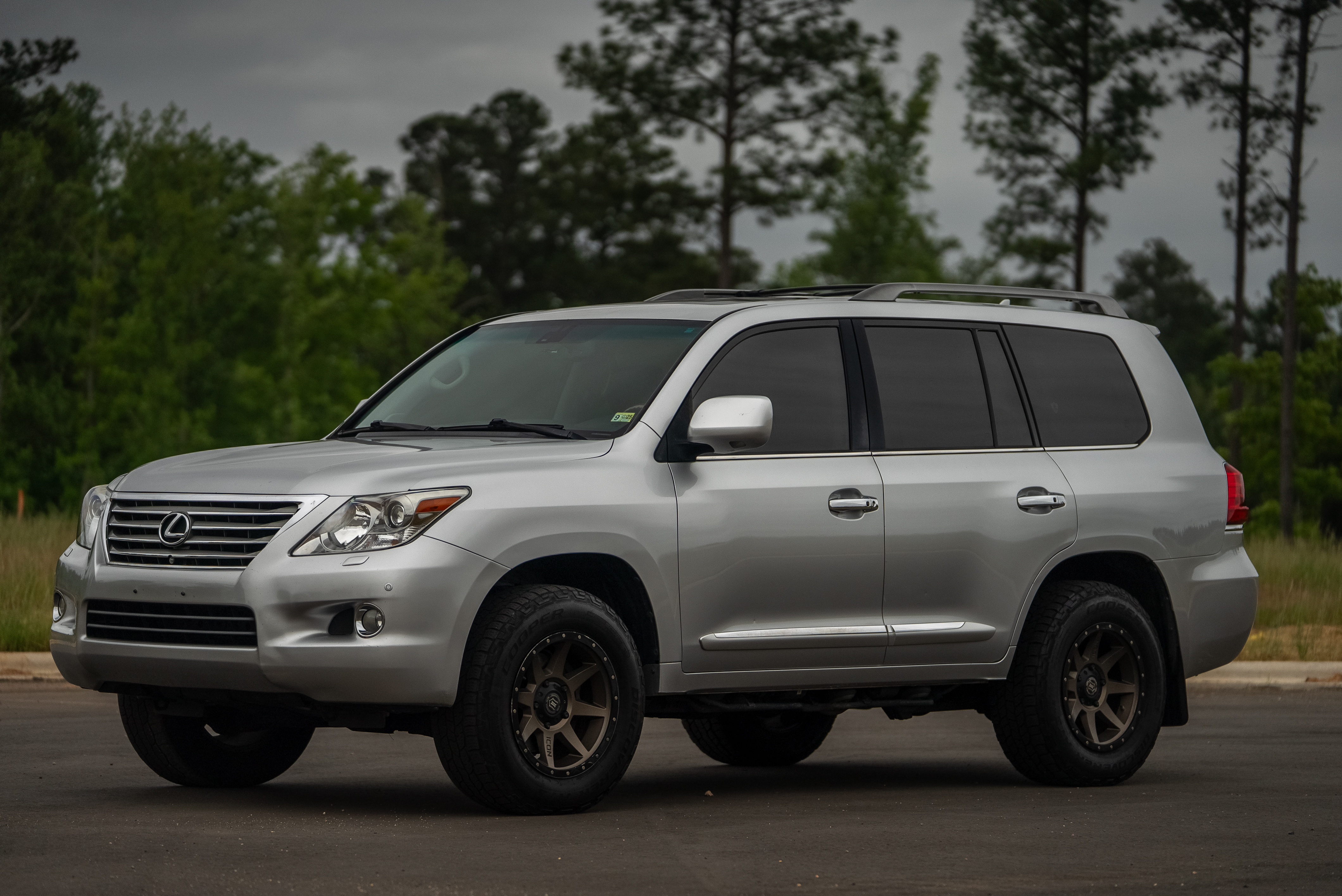 2011 Lexus LX570