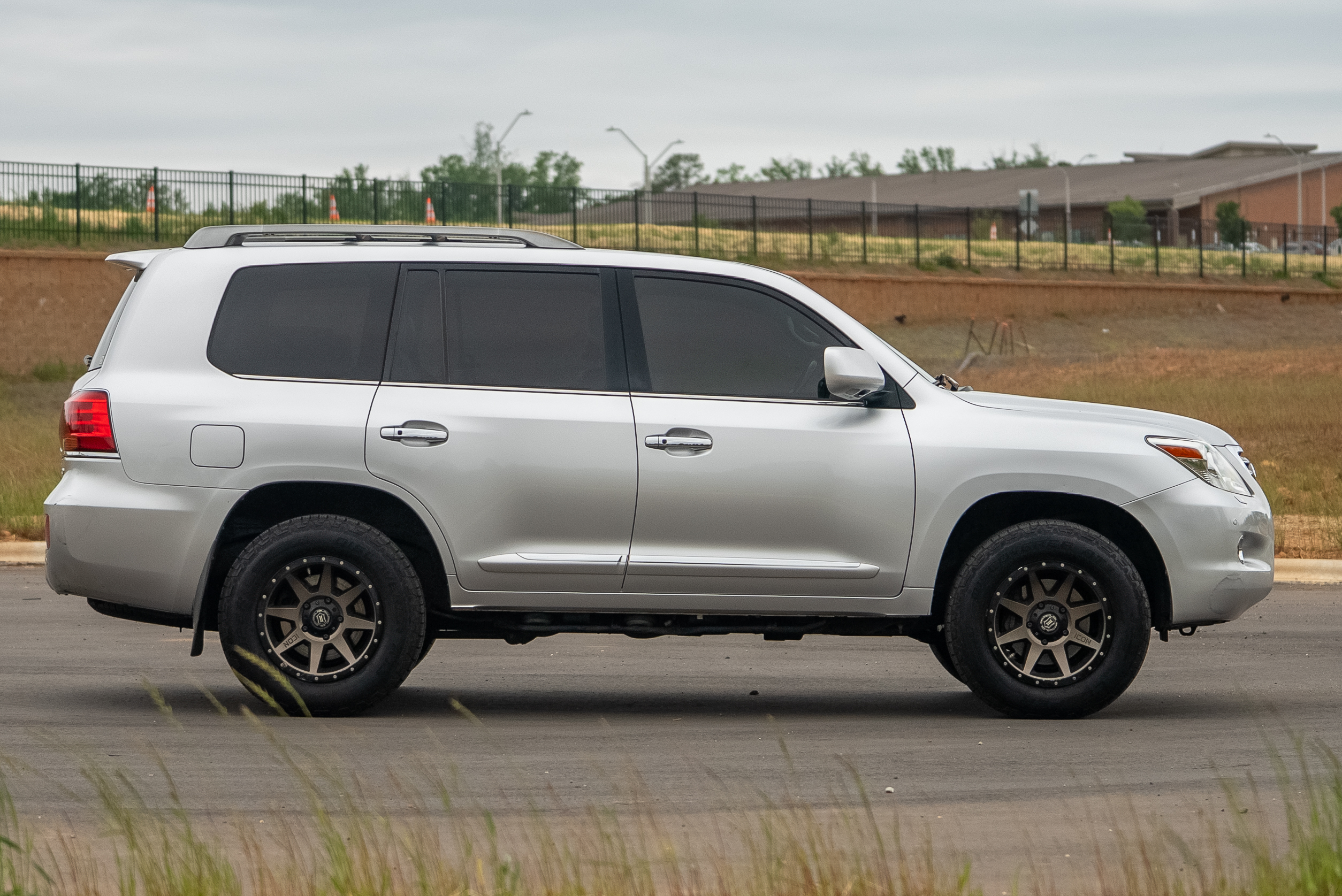 2011 Lexus LX570