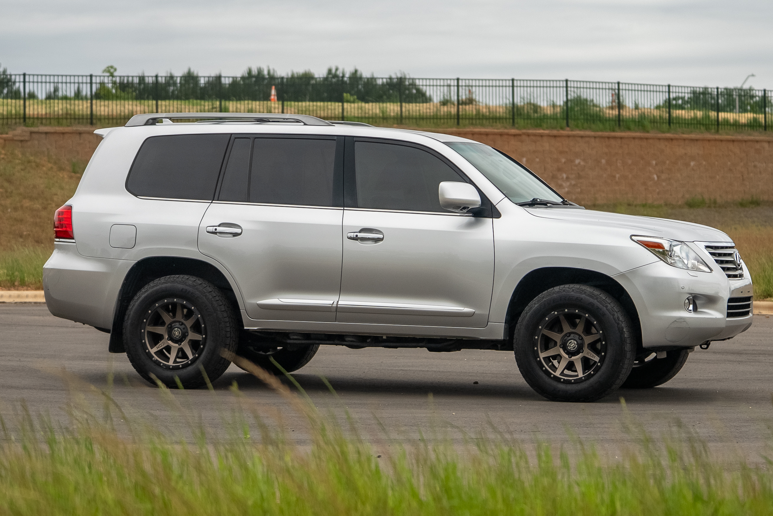 2011 Lexus LX570
