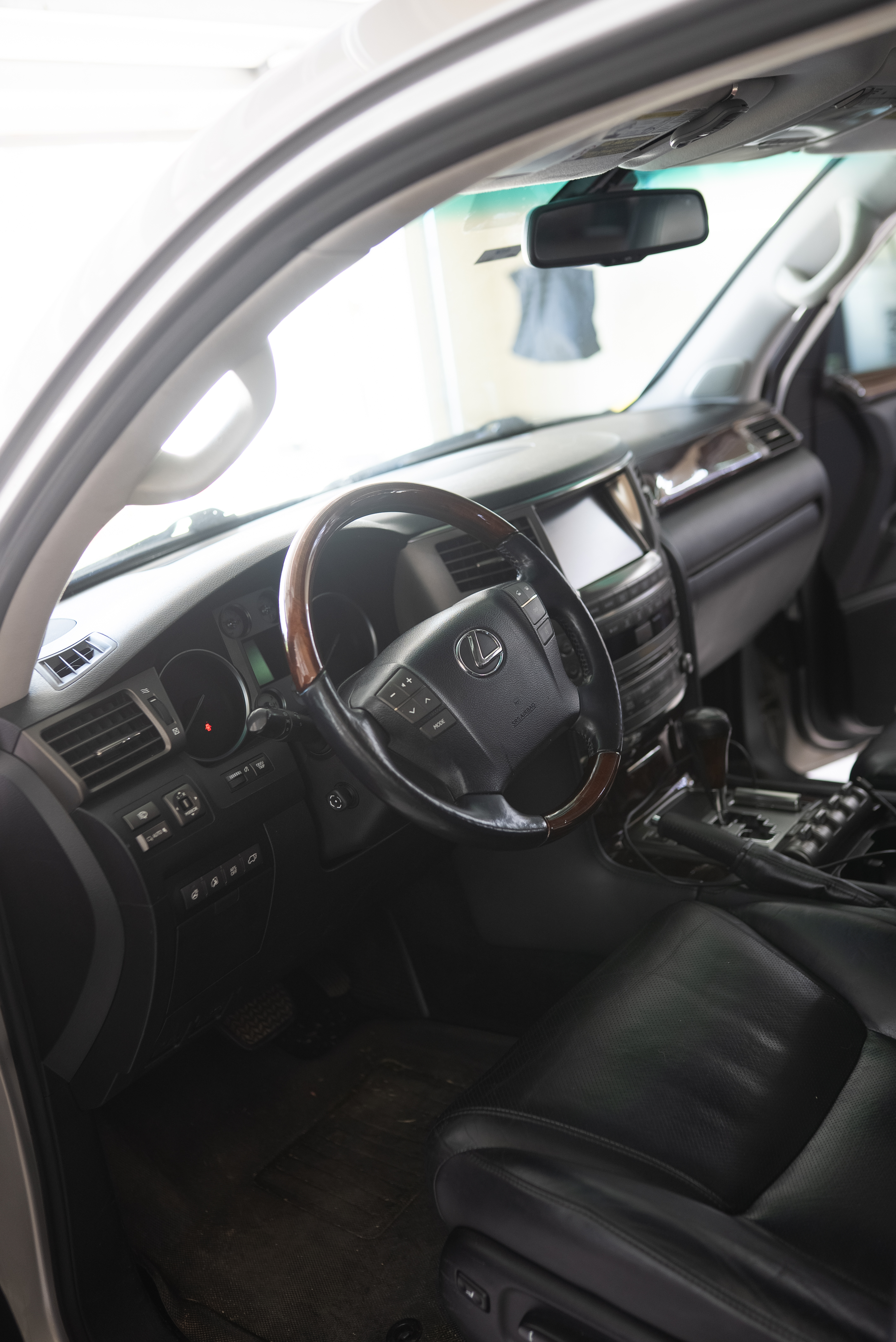 2011 Lexus LX570