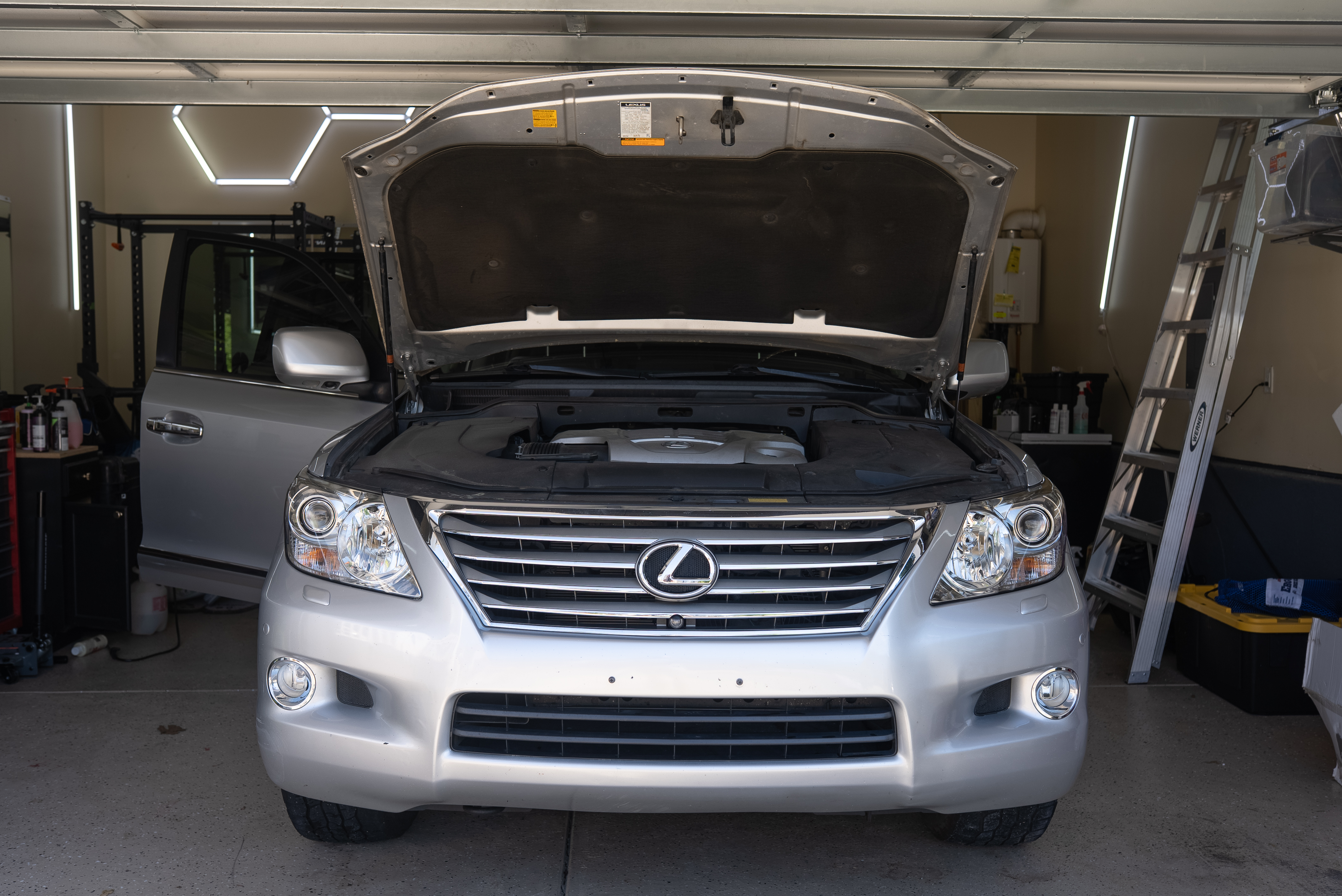 2011 Lexus LX570