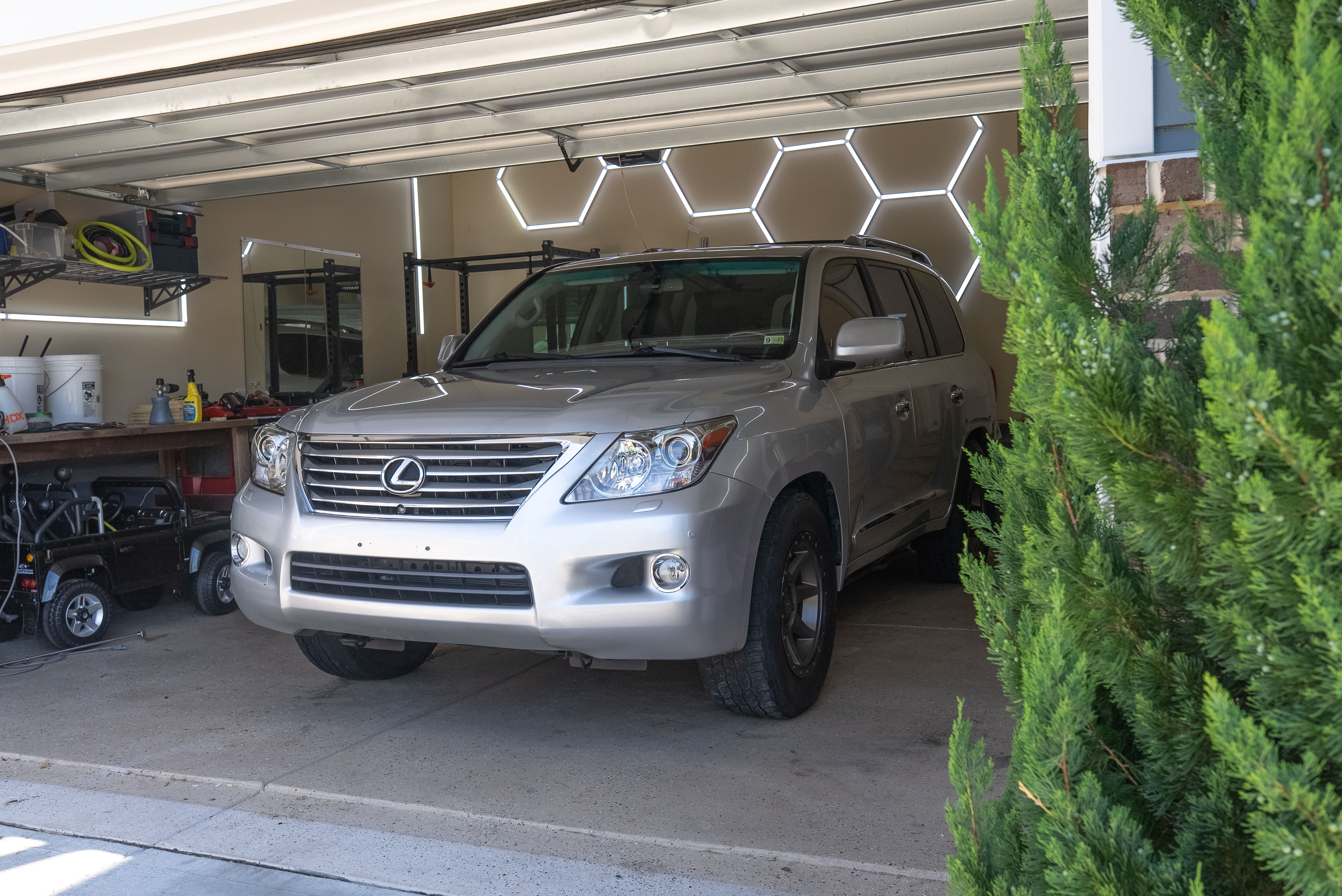2011 Lexus LX570